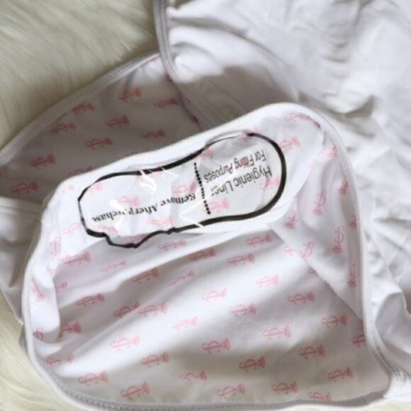 NWT Juicy Couture Logo White One Piece Swimsuit Bathing Suit Size XS Open Back - Picture 4 of 7